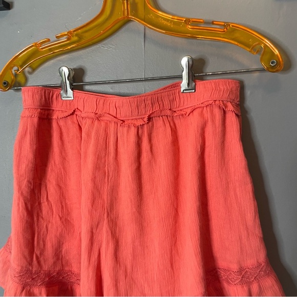 Abercrombie & Fitch Pink Skorts with Ruffled Hem size small - Picture 7 of 10